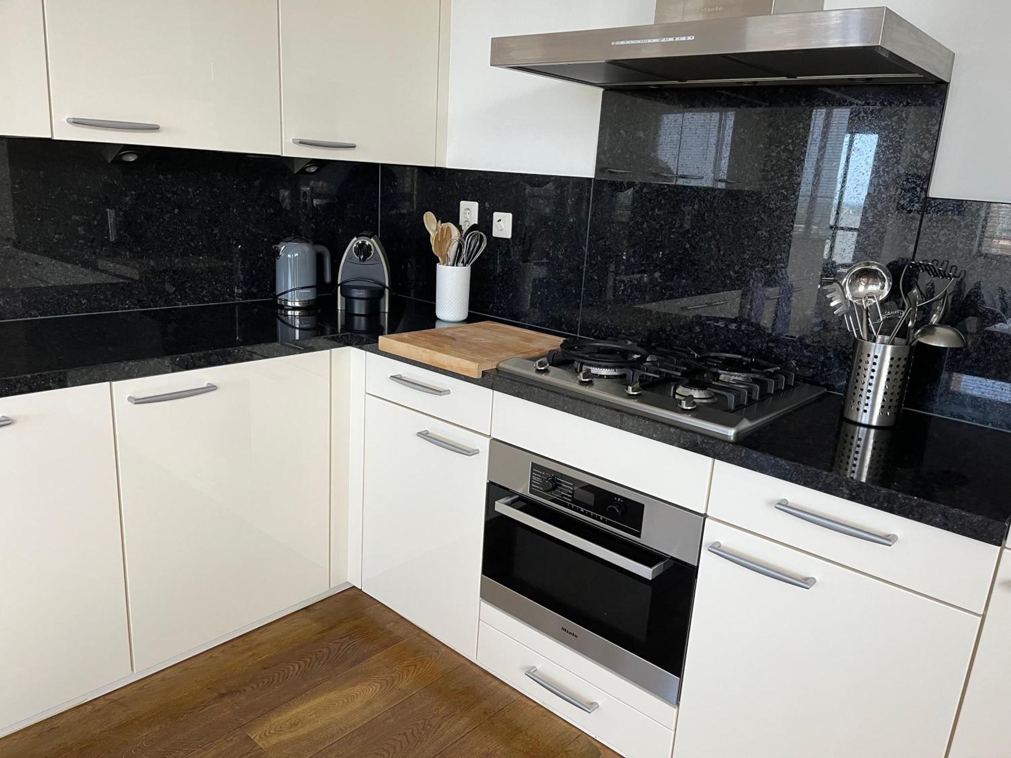 Bizstay Harbour III Scheveningen Apartments The Hague Bilik gambar